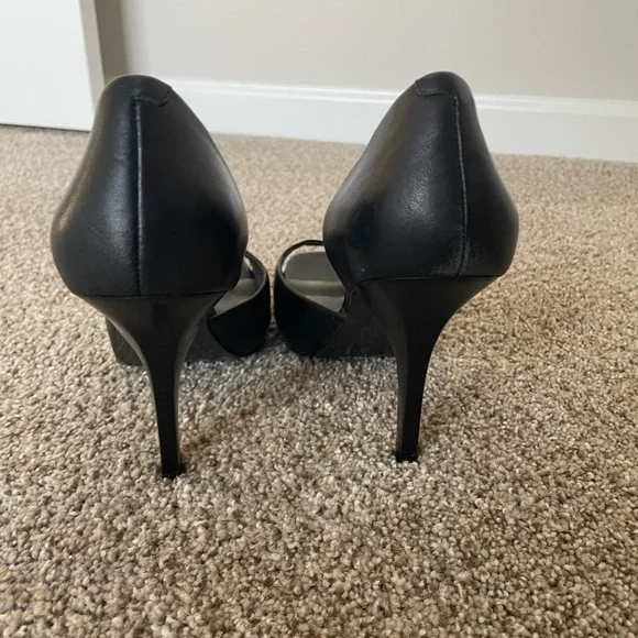 Jessica Simpson Classic Black Peep Toe Heels - Picture 3 of 7
